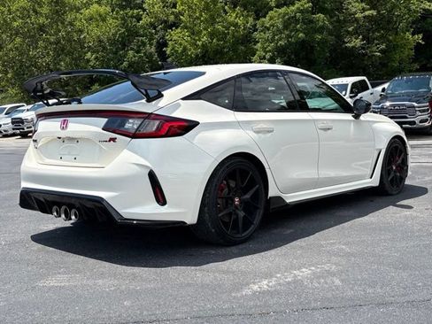 Used 2024 Honda Civic Type R image 6