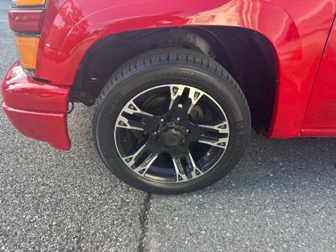 Used 2005 Chevrolet Colorado LS image 11