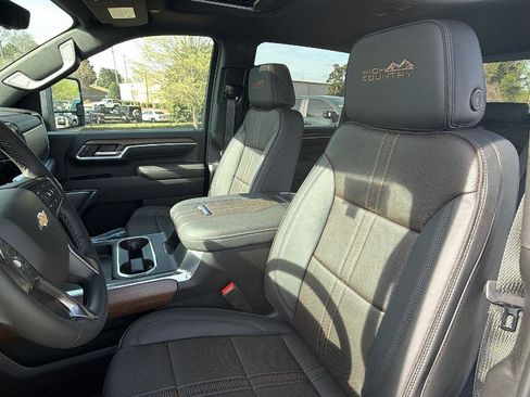 New 2026 Chevrolet Silverado 2500 High Country w/ High Country Premium Package AWD/4WD image 14