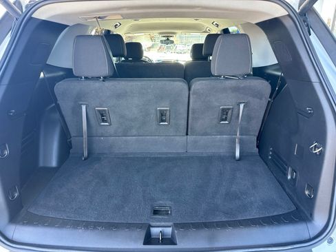 Used 2020 Chevrolet Traverse LT AWD/4WD image 14