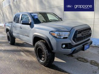 Used 2018 Toyota Tacoma TRD Off-Road video 1