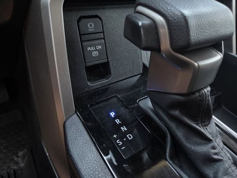 Used 2022 Toyota Tundra SR5 RWD image 14
