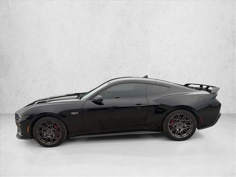 Used 2025 Ford Mustang GT Premium w/ GT Performance Package RWD image 2