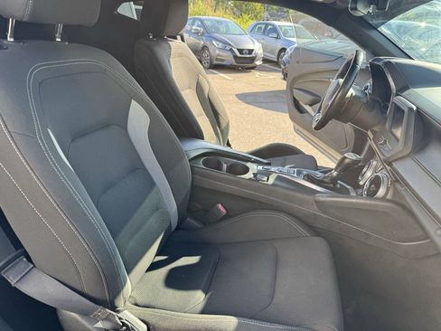 Used 2020 Chevrolet Camaro LT RWD image 13