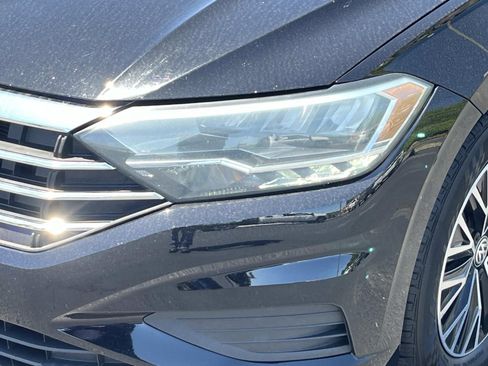 Used 2019 Volkswagen Jetta SE FWD image 11