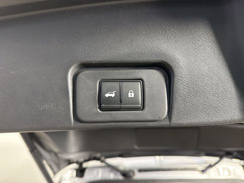 Certified 2023 Nissan Rogue SV w/ SV Premium B Package image 37