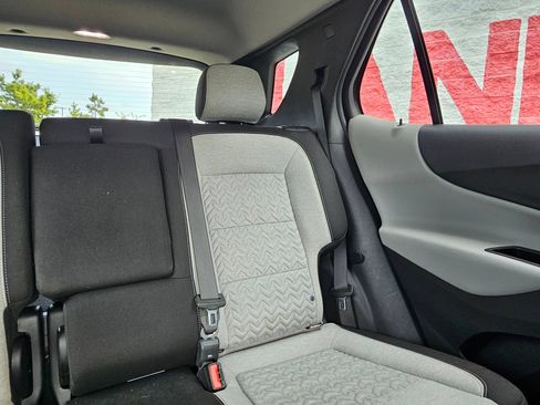 Used 2023 Chevrolet Equinox LS FWD image 26