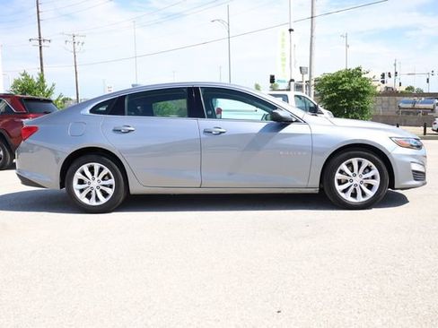 Used 2023 Chevrolet Malibu LT FWD image 3