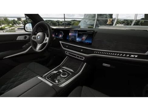 New 2026 BMW X7 xDrive40i w/ M Sport Package image 14