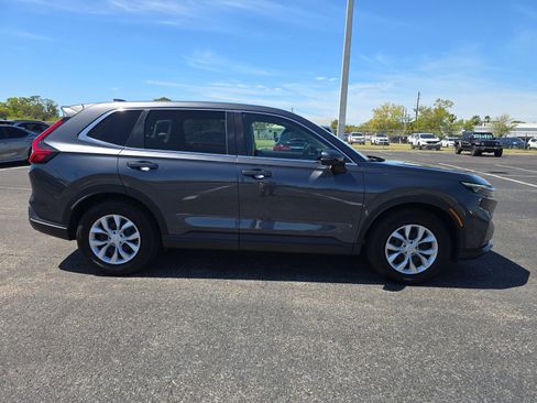 Certified 2025 Honda CR-V LX image 3