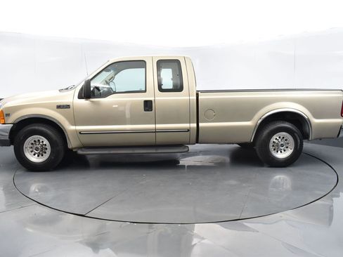 Used 2000 Ford F250 Lariat image 30