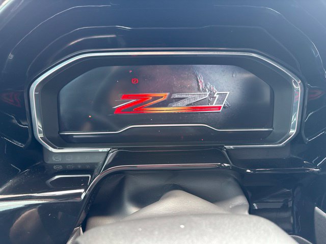 Used 2022 Chevrolet Silverado 1500 RST AWD/4WD image 12