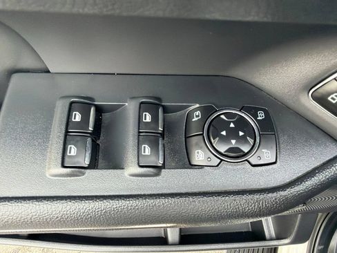Used 2023 Ford Expedition XLT AWD/4WD image 32