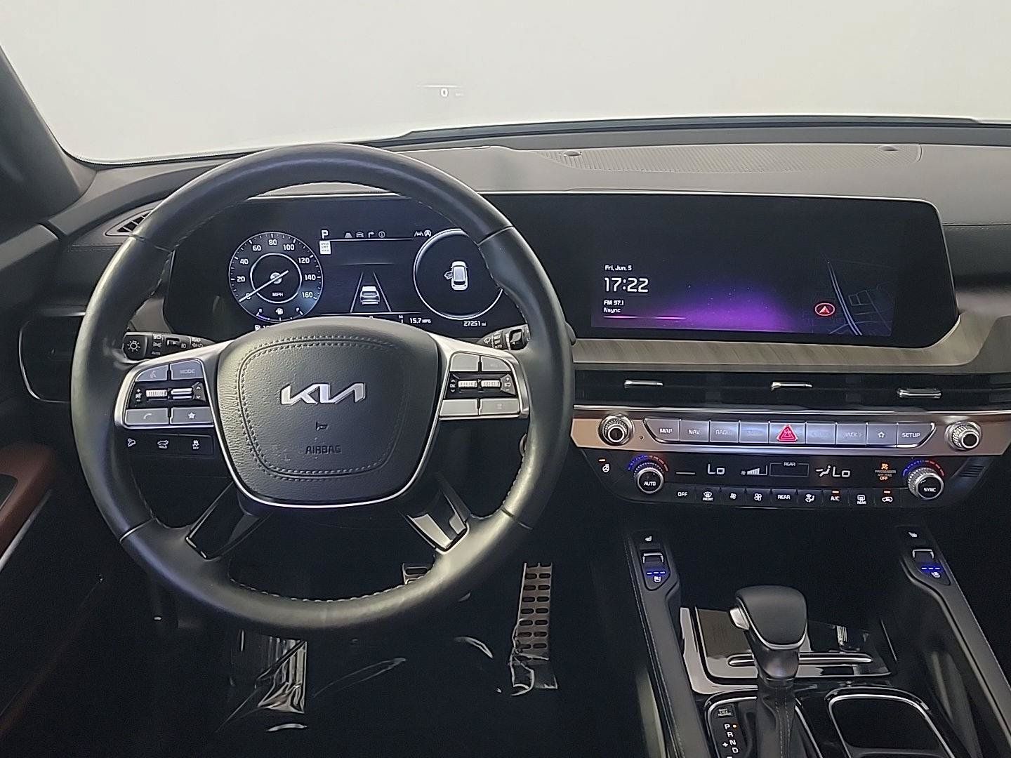 Certified 2023 Kia Telluride SX Prestige AWD/4WD image 21