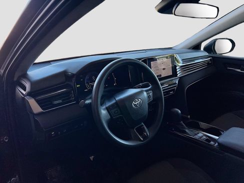 Used 2025 Toyota Camry LE FWD image 9