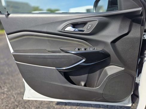 New 2026 Chevrolet Trax LT w/ Driver Confidence Package FWD image 24