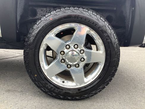 Used 2013 GMC Sierra 2500 Denali w/ Snow Plow Prep Package image 22