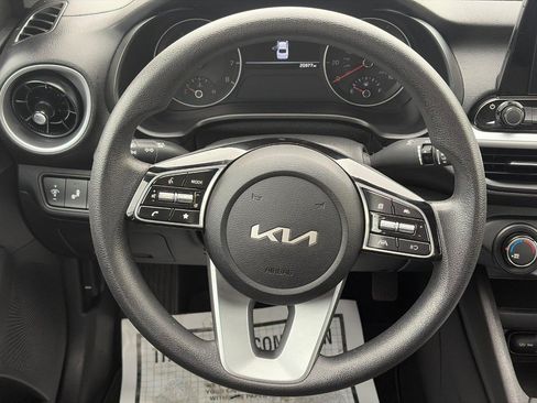Used 2023 Kia Forte LXS w/ LXS Technology Package FWD image 13