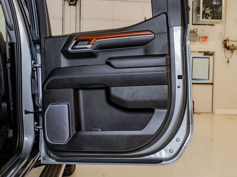 Used 2023 GMC Sierra 1500 Denali w/ Denali Reserve Package image 38