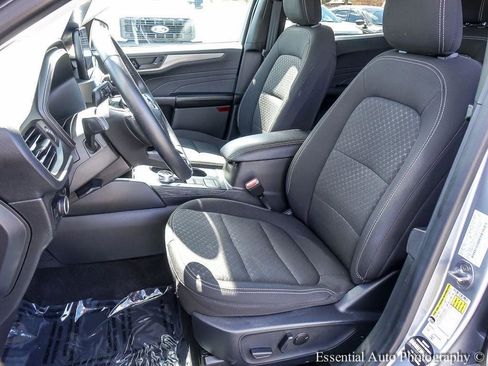 Used 2024 Ford Escape Active w/ Cold Weather Package image 9