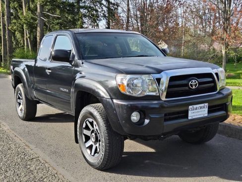 Used 2006 Toyota Tacoma 4x4 Access Cab V6 image 1