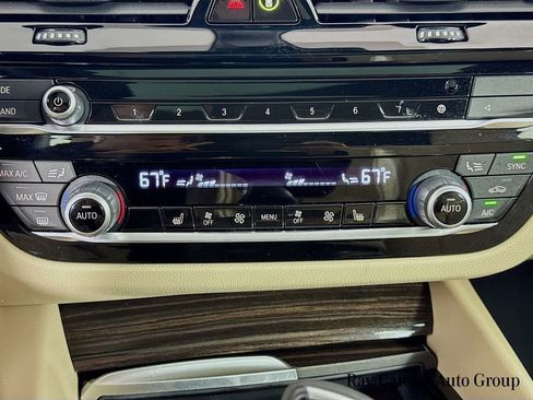 Certified 2023 BMW 530i xDrive w/ Premium Package image 16