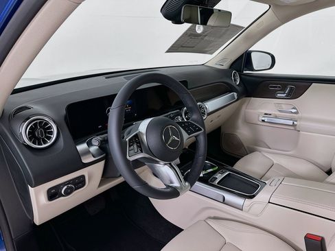 New 2026 Mercedes-Benz GLB 250 image 10