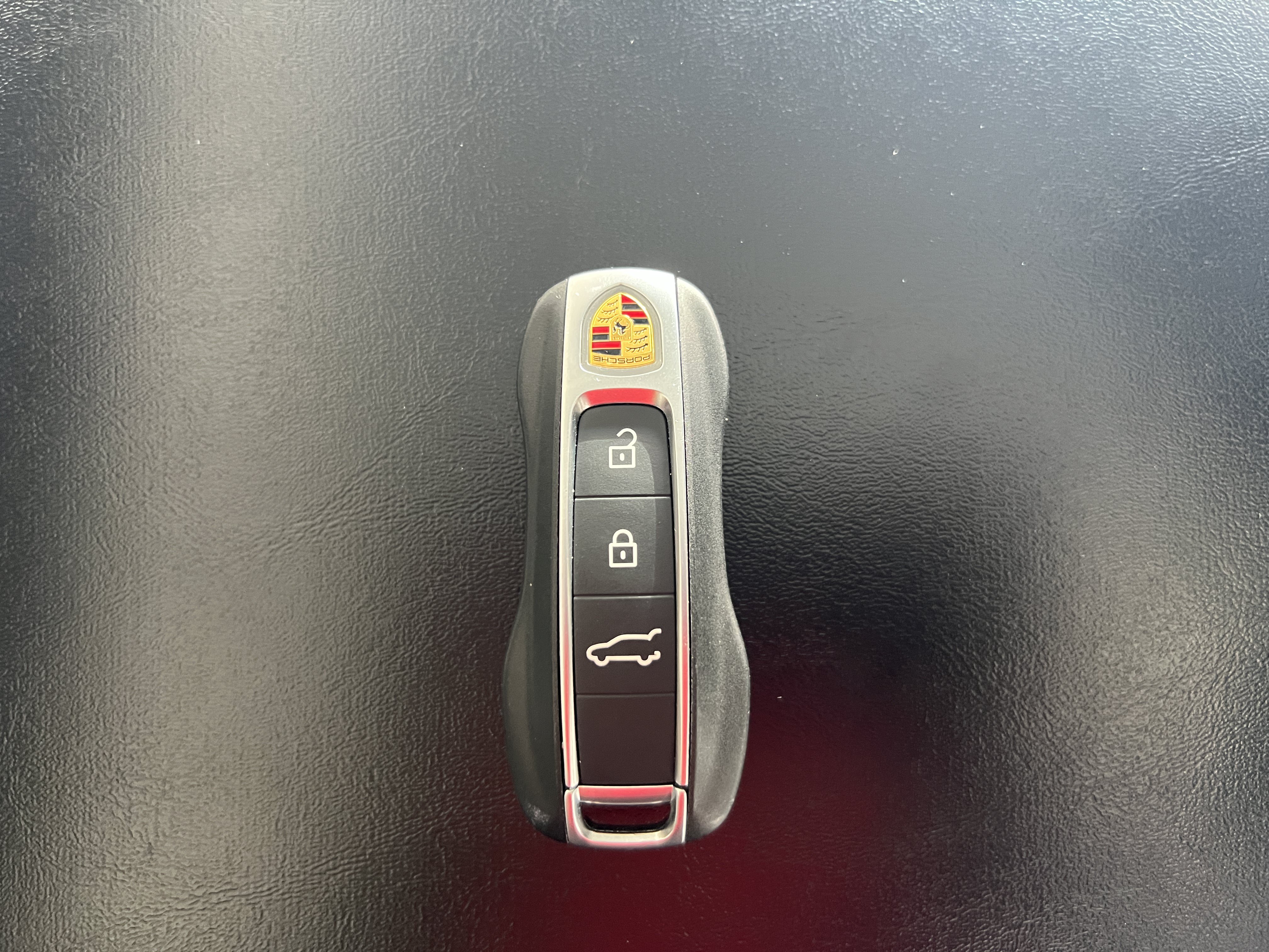 Used 2026 Porsche Cayenne E-Hybrid Coupe AWD/4WD image 25