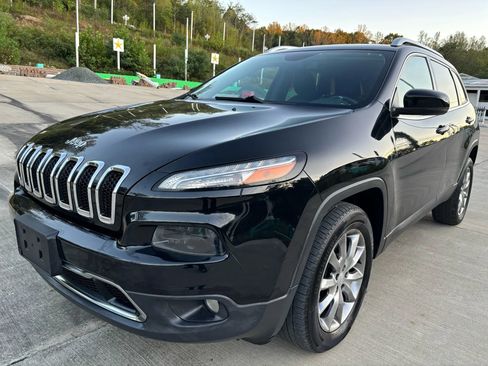 Used 2018 Jeep Cherokee Limited image 1
