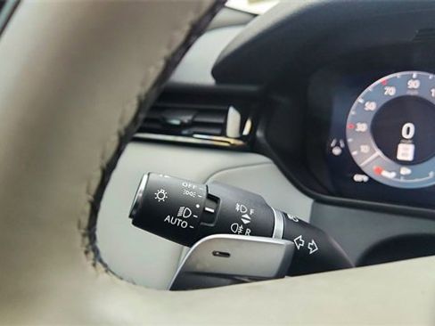 Used 2024 Land Rover Range Rover Velar Dynamic SE image 43
