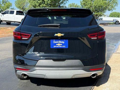 Used 2025 Chevrolet Blazer LT AWD/4WD image 15