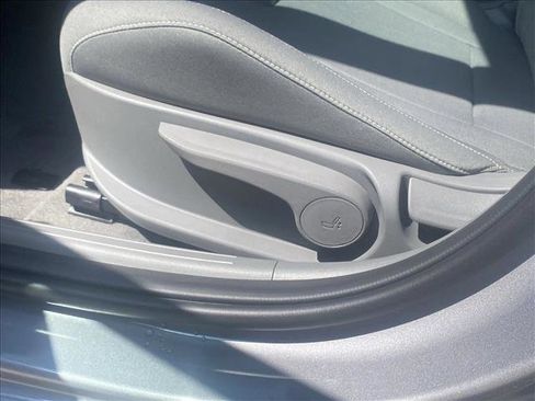 New 2025 Hyundai Elantra SEL image 4