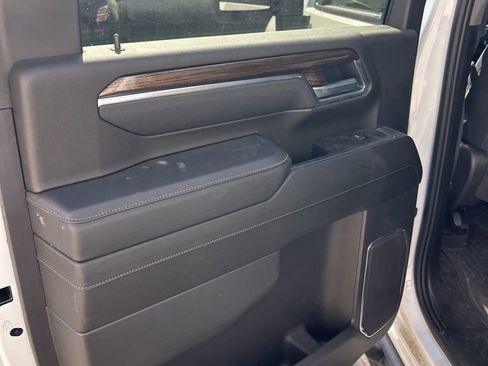 Used 2025 Chevrolet Silverado 2500 LT AWD/4WD image 7
