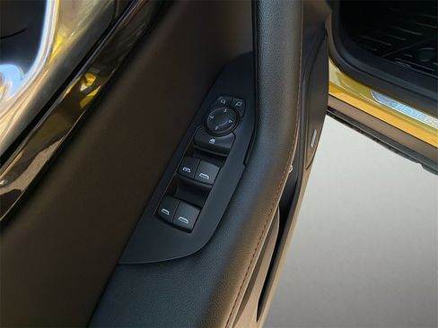 Used 2023 Chevrolet Blazer RS image 6