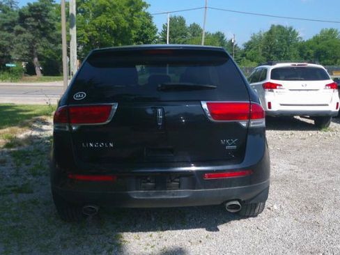 Used 2013 Lincoln MKX AWD image 12