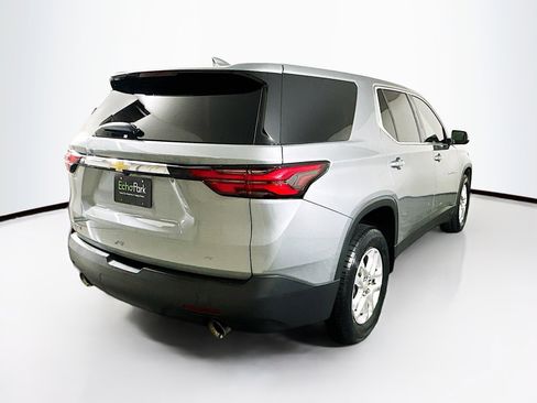 Used 2023 Chevrolet Traverse LS w/ Safety Package FWD image 9