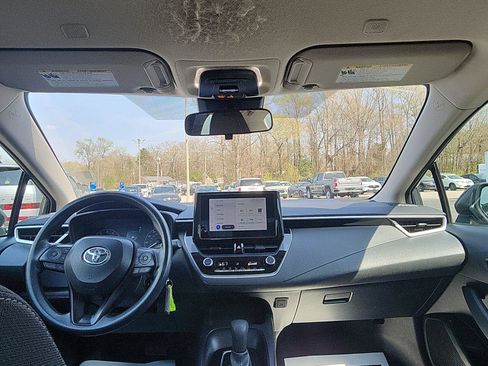Used 2024 Toyota Corolla LE FWD image 24