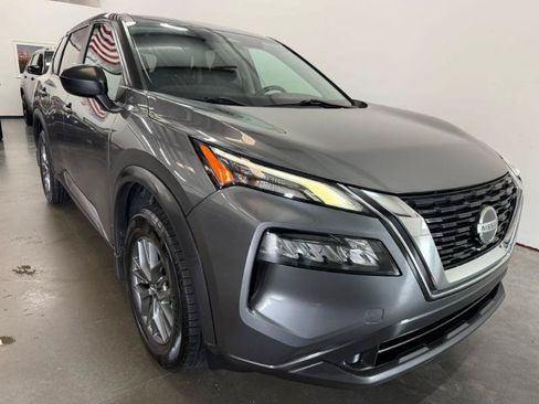 Used 2021 Nissan Rogue S FWD image 4