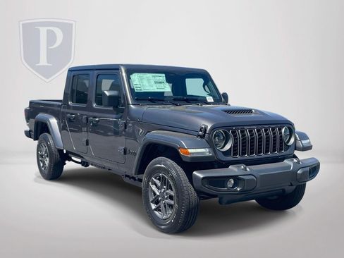 New 2026 Jeep Gladiator Sport AWD/4WD image 2
