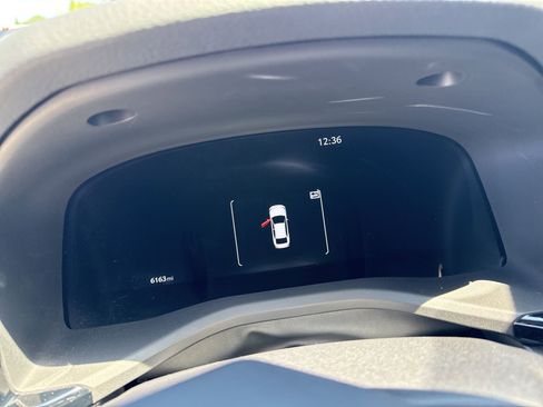 Used 2025 Toyota Camry XLE image 16