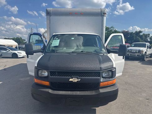 Used 2015 Chevrolet Express 3500 Extended RWD image 23