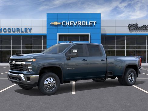 New 2026 Chevrolet Silverado 3500 LT w/ Safety Package AWD/4WD image 2