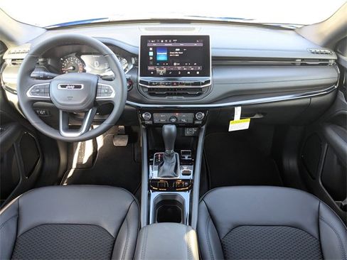 New 2026 Jeep Compass Latitude image 15