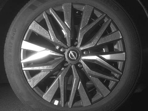 Used 2025 Nissan Altima 2.5 SV image 13