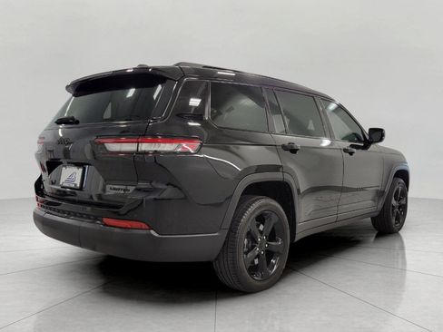 Used 2024 Jeep Grand Cherokee L Limited w/ Black Appearance Package image 19