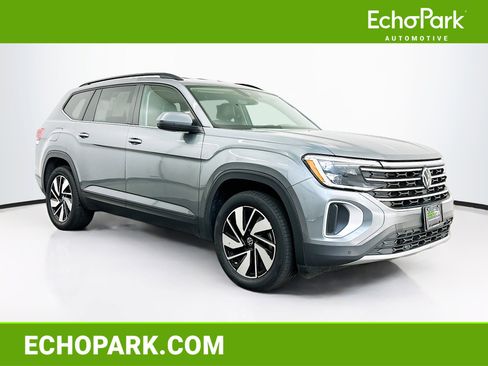 Used 2024 Volkswagen Atlas SE image 1