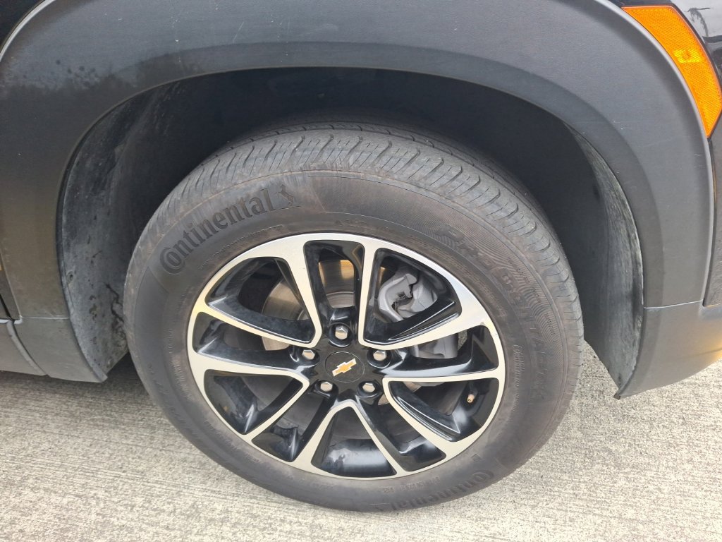 Certified 2025 Chevrolet TrailBlazer LT AWD/4WD image 4