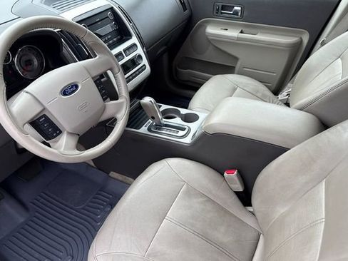 Used 2010 Ford Edge Limited FWD image 12