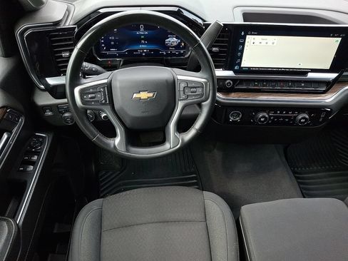 Certified 2024 Chevrolet Silverado 1500 LT AWD/4WD image 11