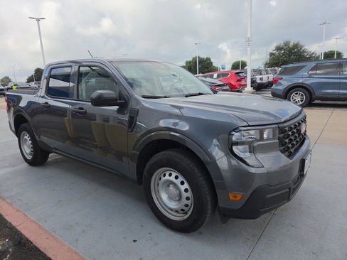 Used 2025 Ford Maverick XL w/ Equipment Group 102A AWD/4WD image 4